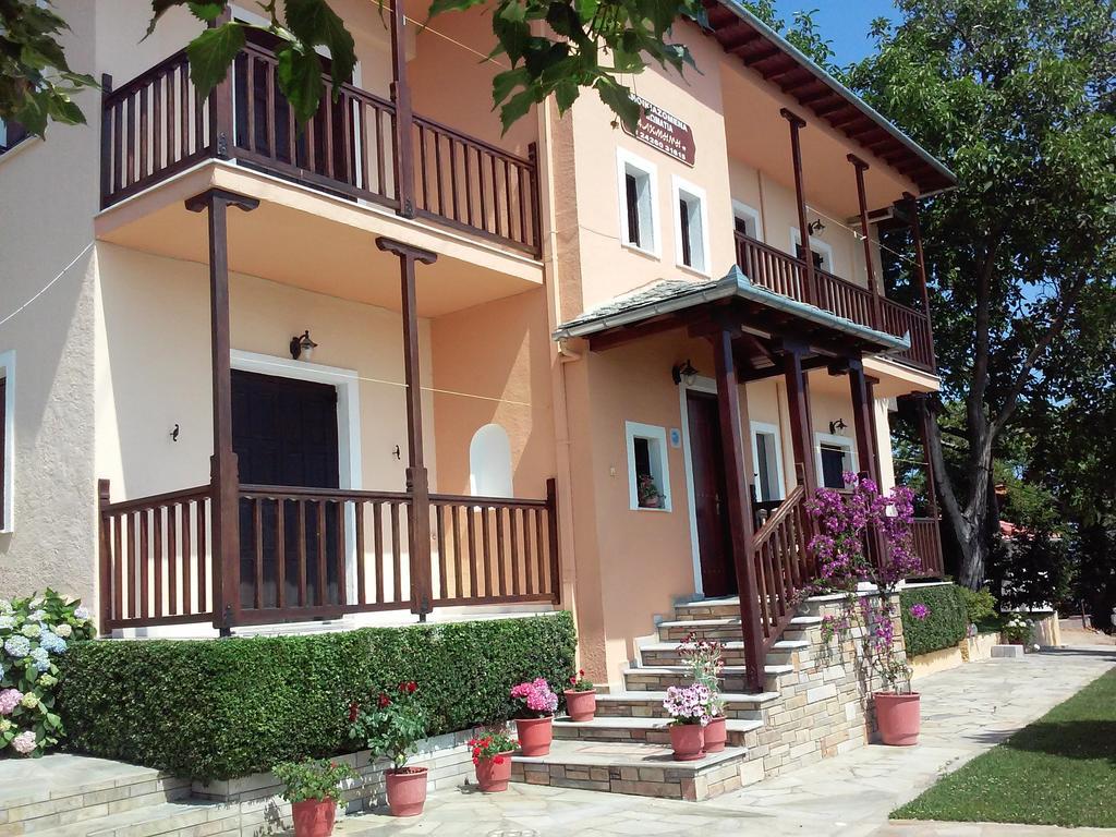 Alkmini Hotel Áyios Dhimítrios Eksteriør billede