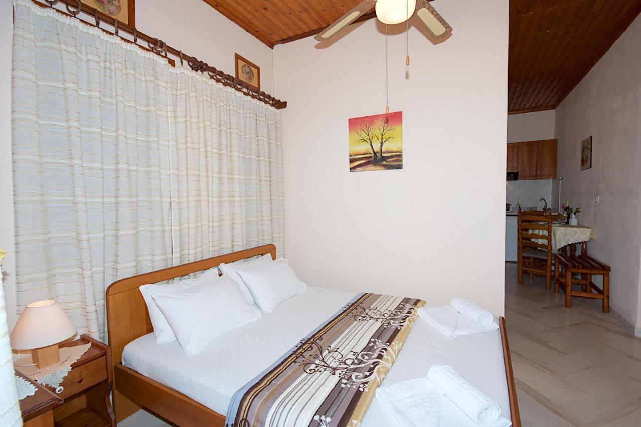 Alkmini Hotel Áyios Dhimítrios Eksteriør billede