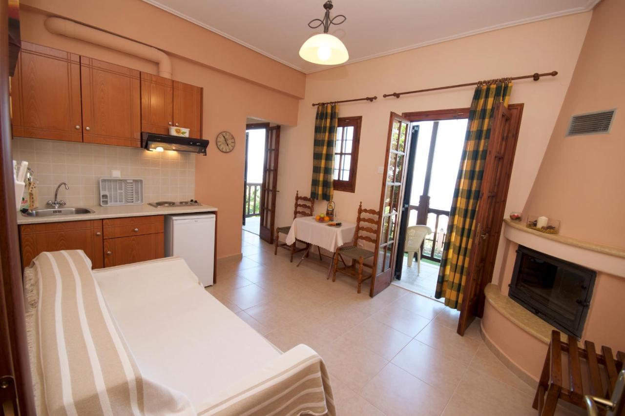 Alkmini Hotel Áyios Dhimítrios Eksteriør billede